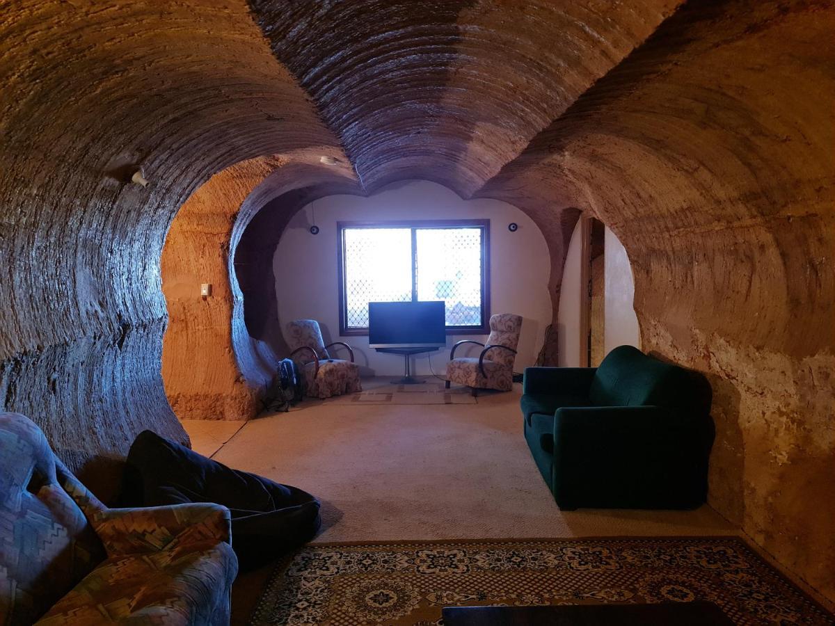 Underwood Court Fresh Dugout- Hosted By Coober Pedy Accommodations Exteriör bild