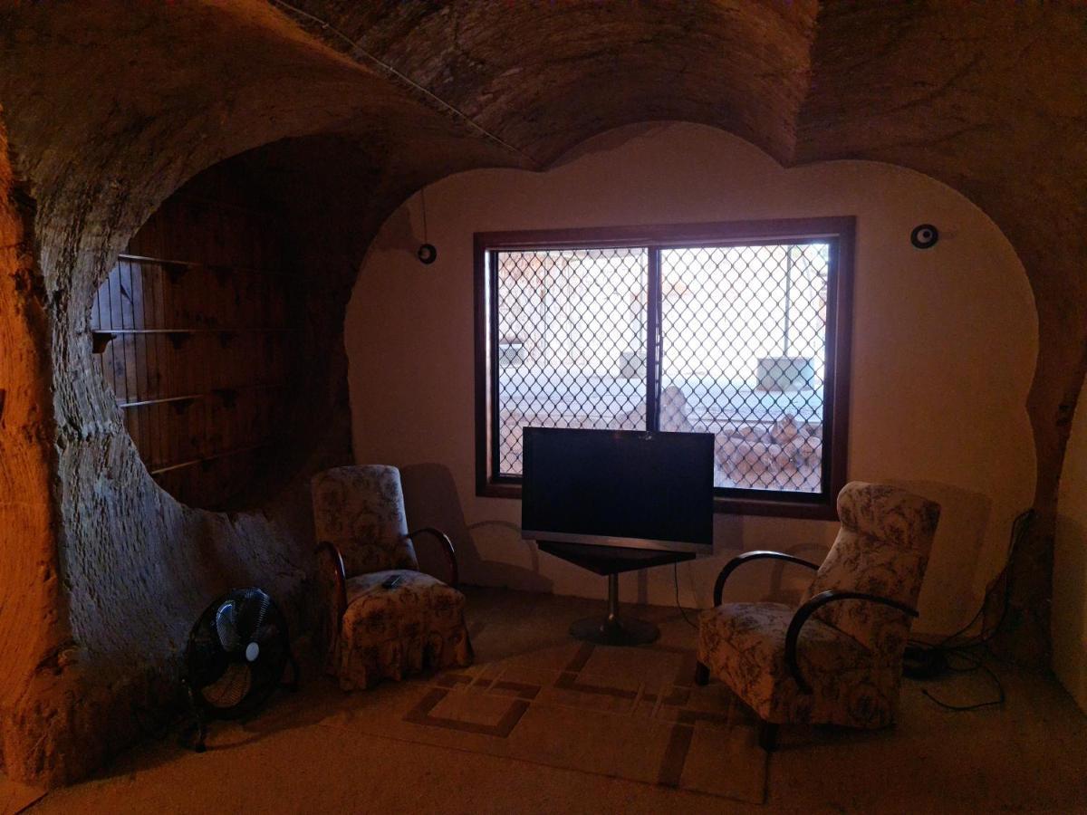 Underwood Court Fresh Dugout- Hosted By Coober Pedy Accommodations Exteriör bild